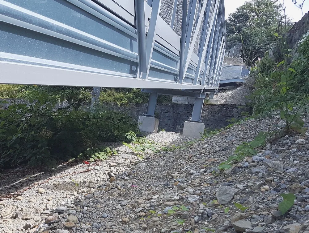 Passerelle piétonne au-dessus des rails CFF à Lutry — vue 4